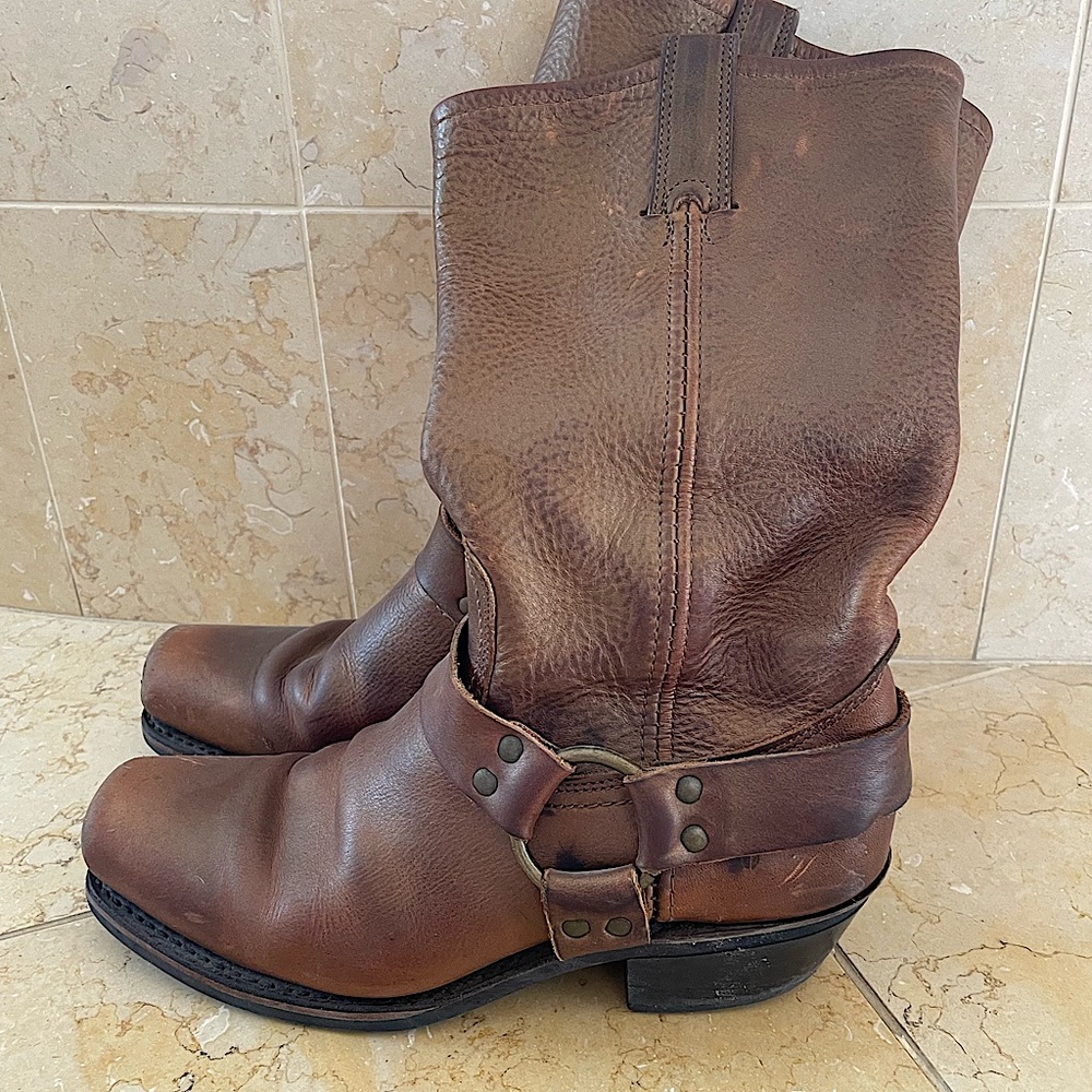 Frye Women's 12 R harness boots US 9 M Brown leather Square Toe Moto Biker Boot